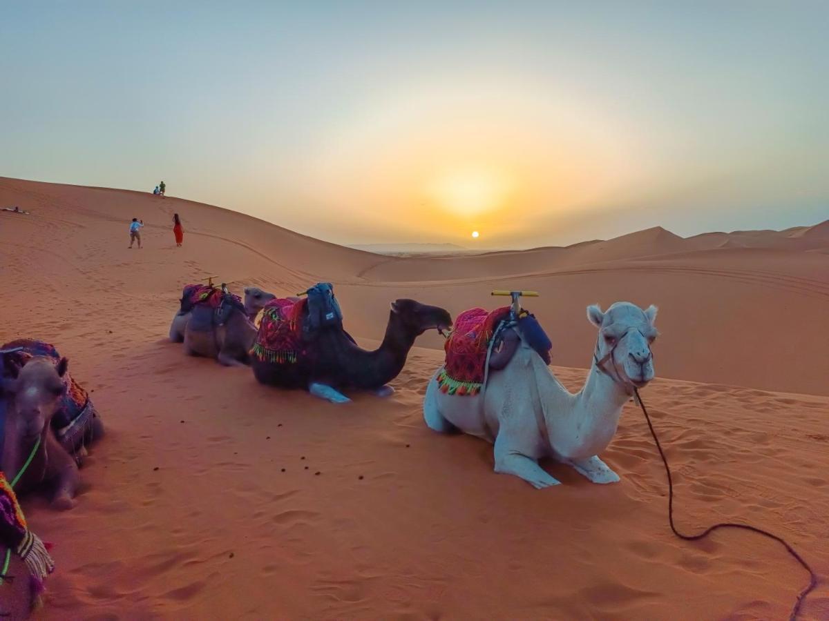 Hotel Authentic Luxury Camp Merzouga Esterno foto