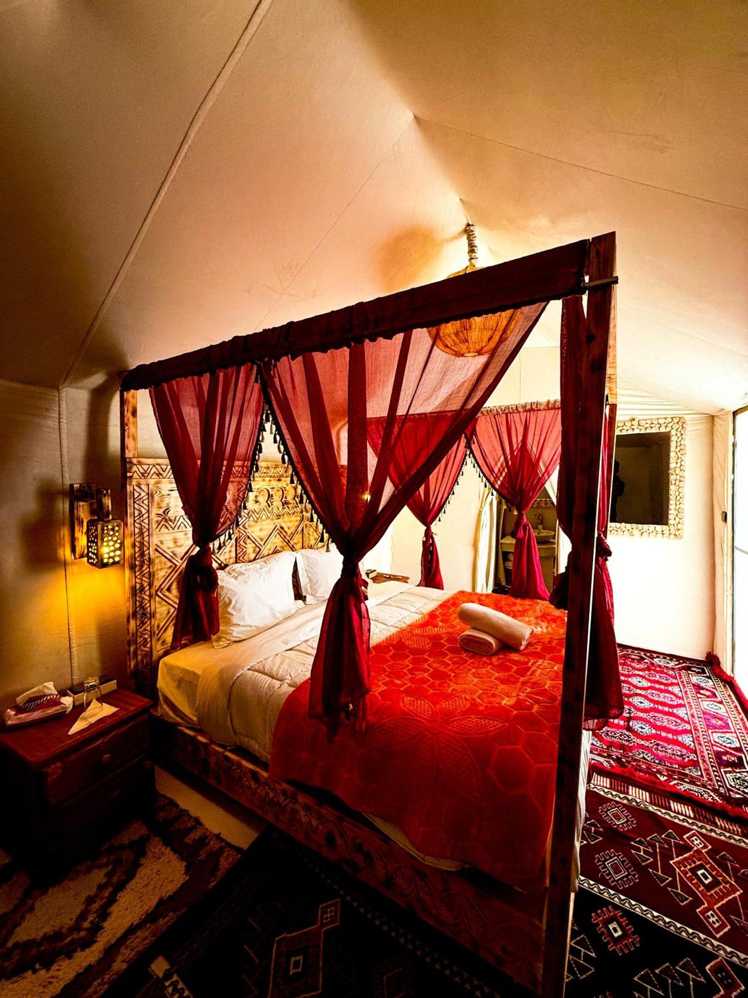 Hotel Authentic Luxury Camp Merzouga Esterno foto